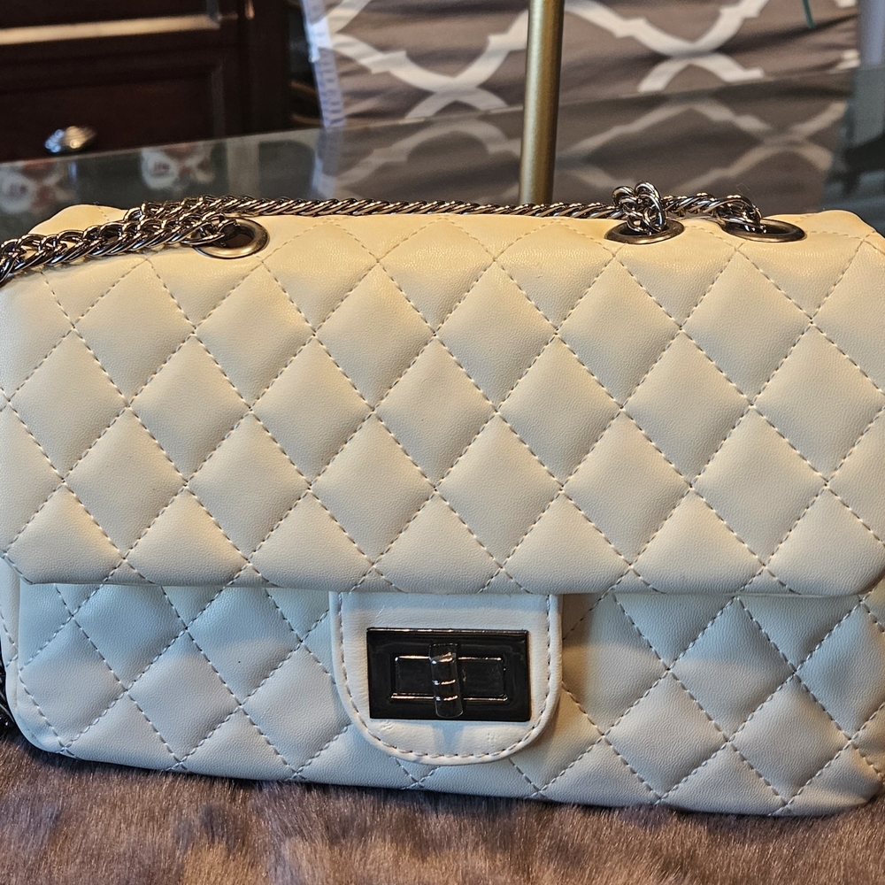 Source Unknown Cream Quilted Crossbody Bag